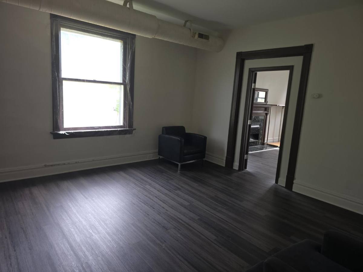 Apartment for rent at 5301 Alfred Ave #2F, Saint Louis, MO 63116