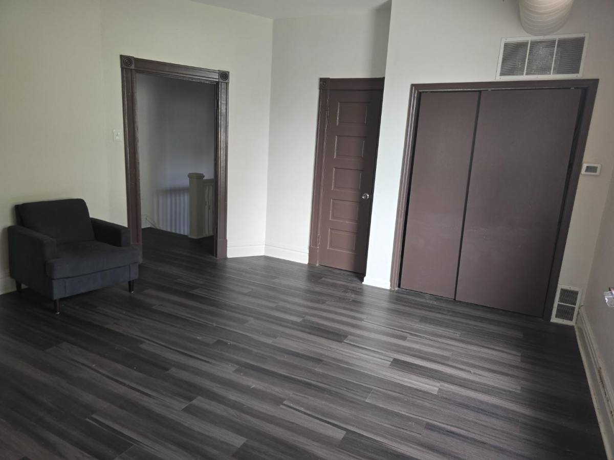 Apartment for rent at 5301 Alfred Ave #2F, Saint Louis, MO 63116