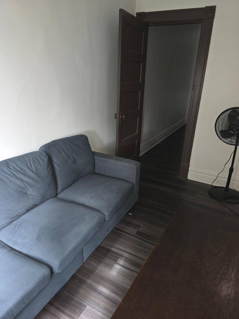 Apartment for rent at 5301 Alfred Ave #2F, Saint Louis, MO 63116