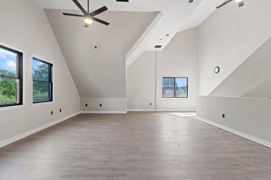 Apartment for rent at 555 Main St #B, Laurel, MD 20707