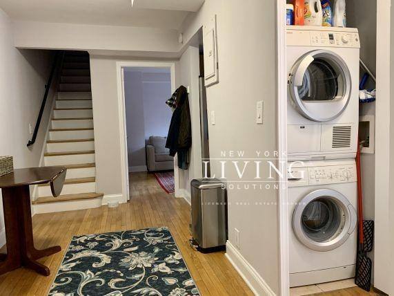 Apartment for rent at 301 E 47th St #21E, New York, NY 10017