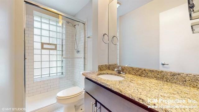 Apartment for rent at 1900 N Lincoln Ave #B01, Chicago, IL 60610