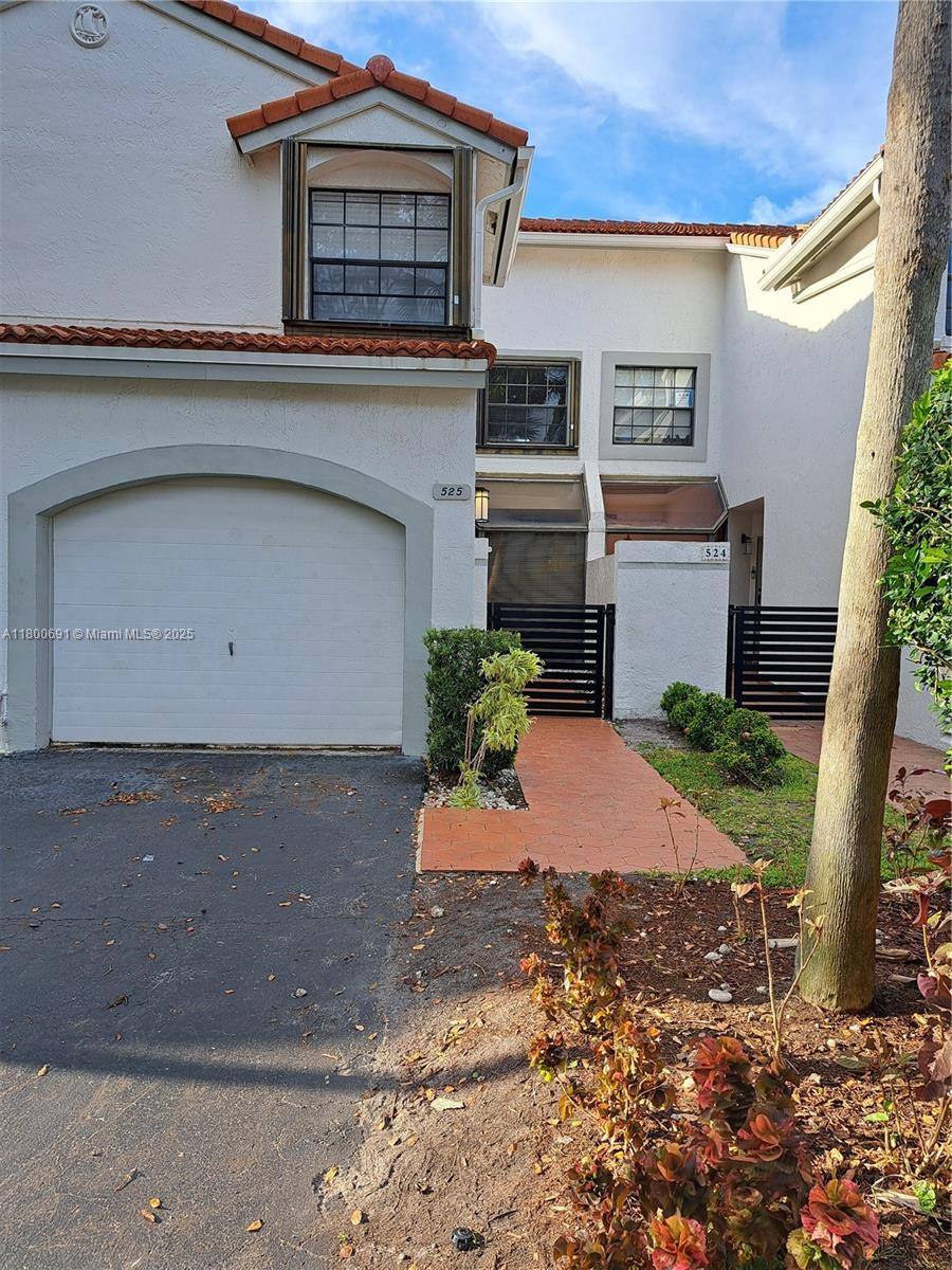 Townhouse for rent at 3535 Magellan Circle #525, Miami, FL 33180