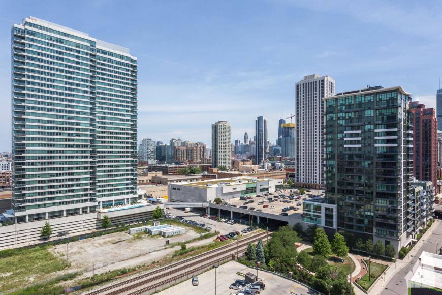 Condo for rent at 740 W Fulton St #1209, Chicago, IL 60661