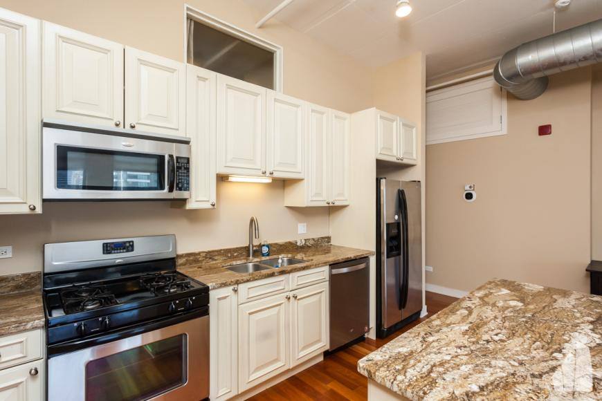 Condo for rent at 740 W Fulton St #1209, Chicago, IL 60661