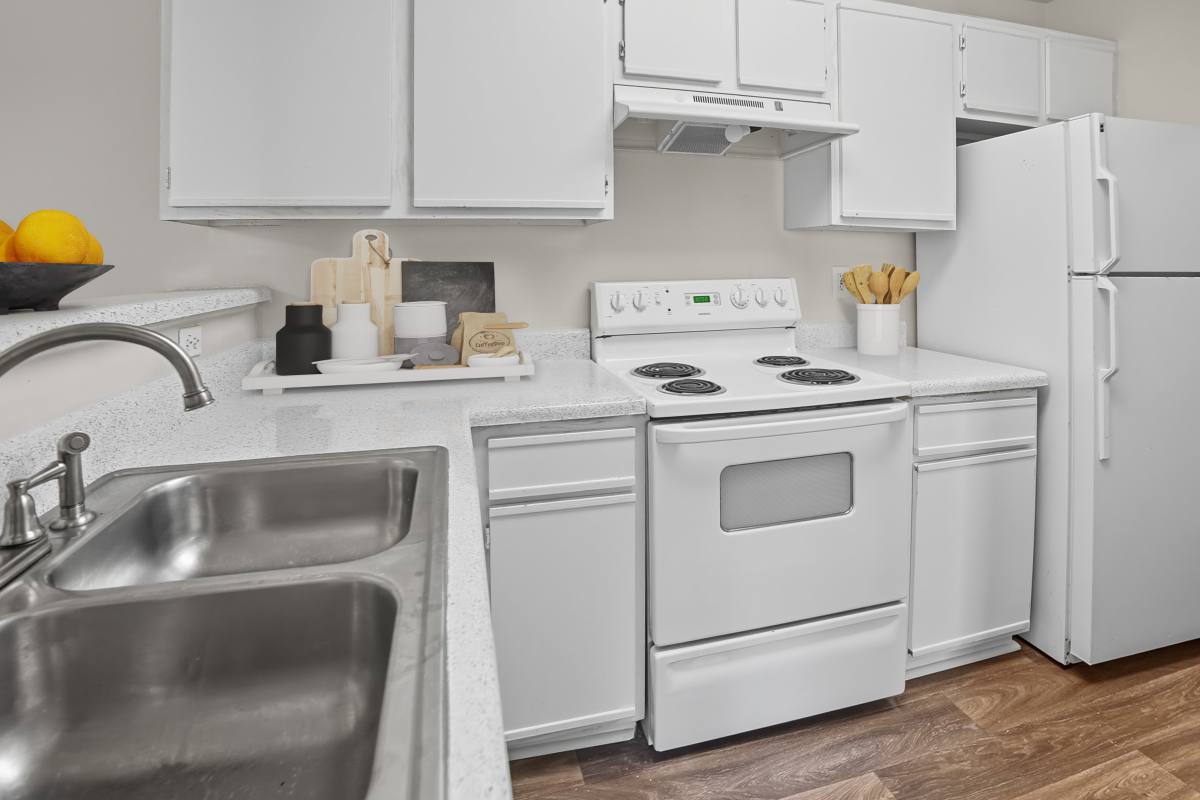 Apartment for rent at Crescent Pointe, 1500 S Oak St, Seneca, SC 29678