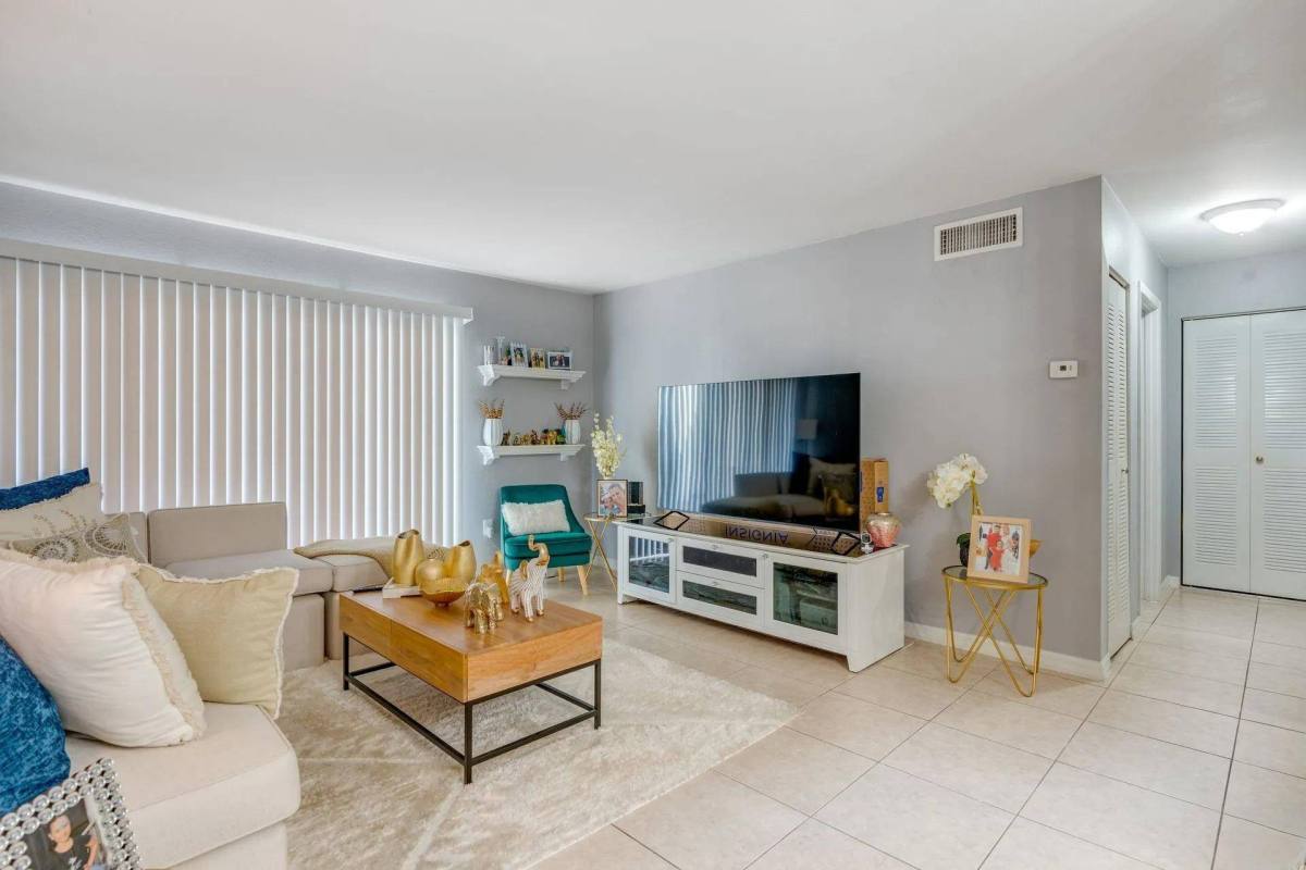 Apartment for rent at Clear Lake Palms, 401 Executive Center Dr, West Palm Beach, FL 33401