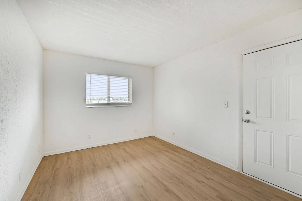 Apartment for rent at Lakeside Condominiums, 2700 NW 39th Way, Fort Lauderdale, FL 33311