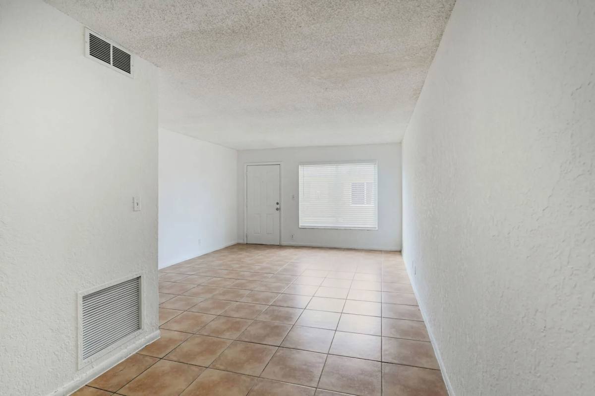 Apartment for rent at Lakeside Condominiums, 2700 NW 39th Way, Fort Lauderdale, FL 33311