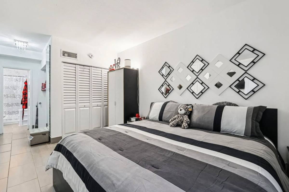 Apartment for rent at Luna at Hollywood, 3600 Van Buren St, Hollywood, FL 33021