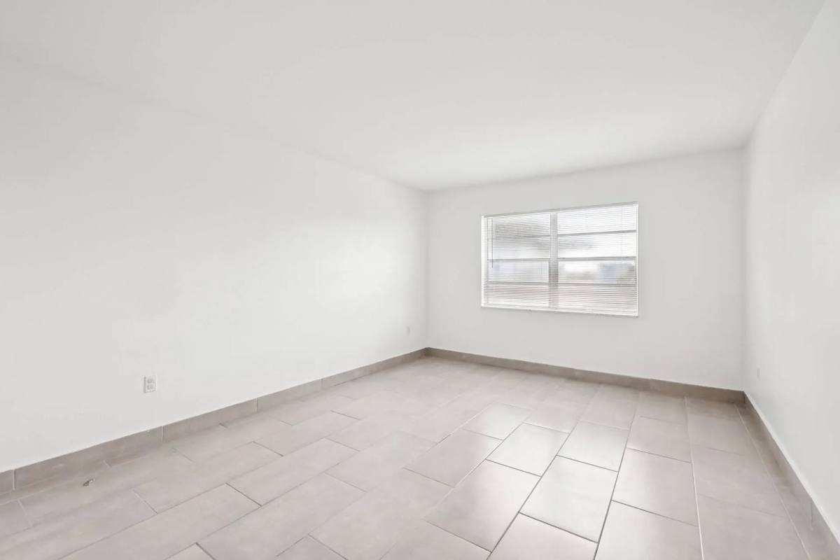 Apartment for rent at Luna at Hollywood, 3600 Van Buren St, Hollywood, FL 33021