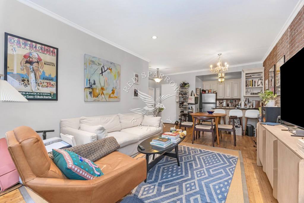 Apartment for rent at 348 E 89th St #6, New York, NY 10128