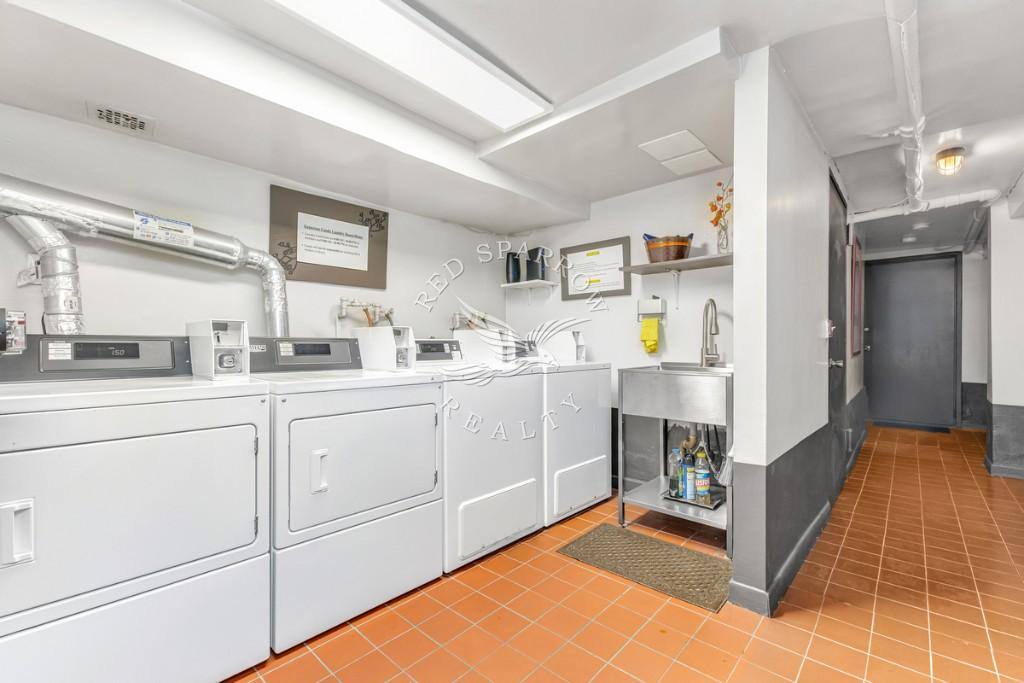 Apartment for rent at 348 E 89th St #6, New York, NY 10128