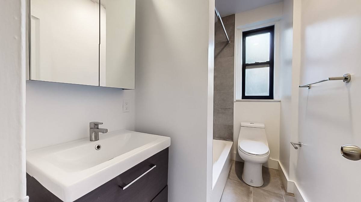 Apartment for rent at 200 Haven Ave #4E, New York, NY 10033