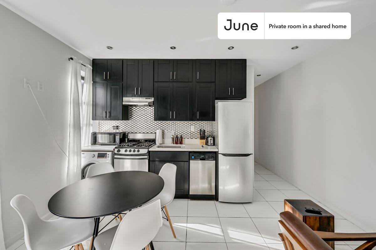 Apartment for rent at 225 W 109th St #B, New York, NY 10025