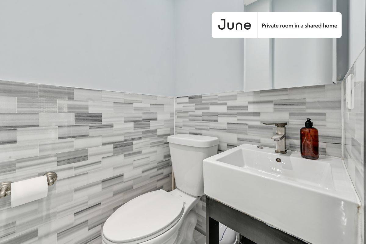Apartment for rent at 225 W 109th St #B, New York, NY 10025
