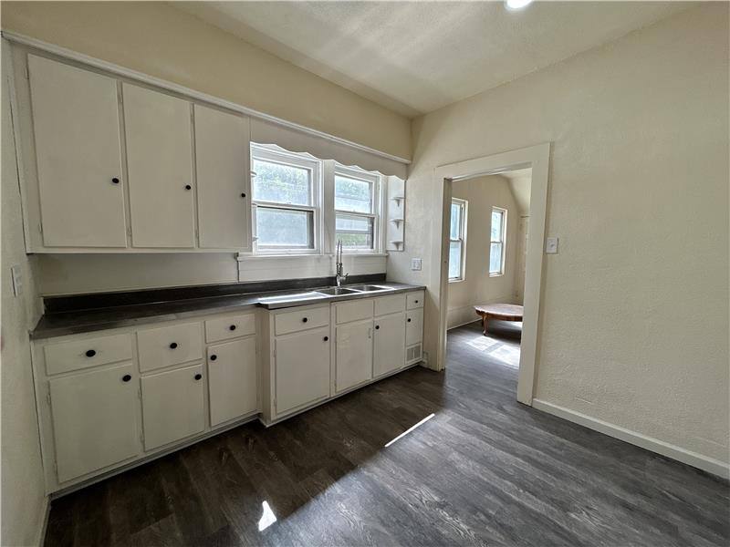 Apartment for rent at 1317 Plum St #1, Steubenville, OH 43952