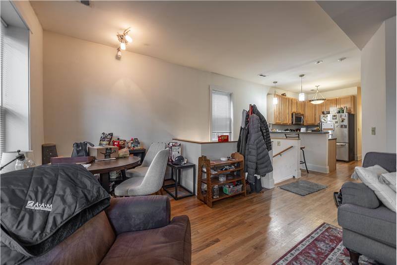 Apartment for rent at 1935 N Wood St #1, Chicago, IL 60622