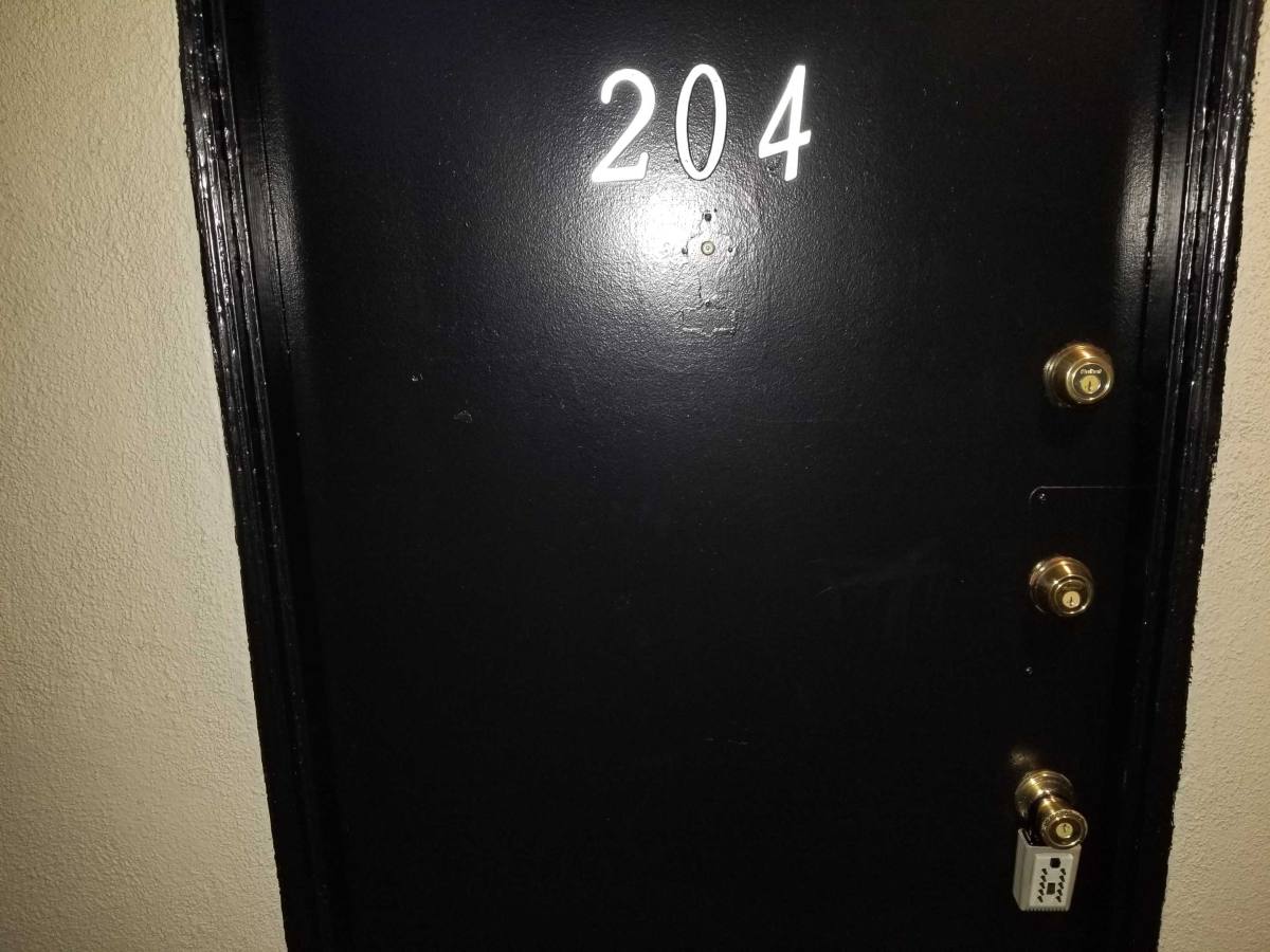 Apartment for rent at 11118 Moorpark St #204, North Hollywood, CA 91602