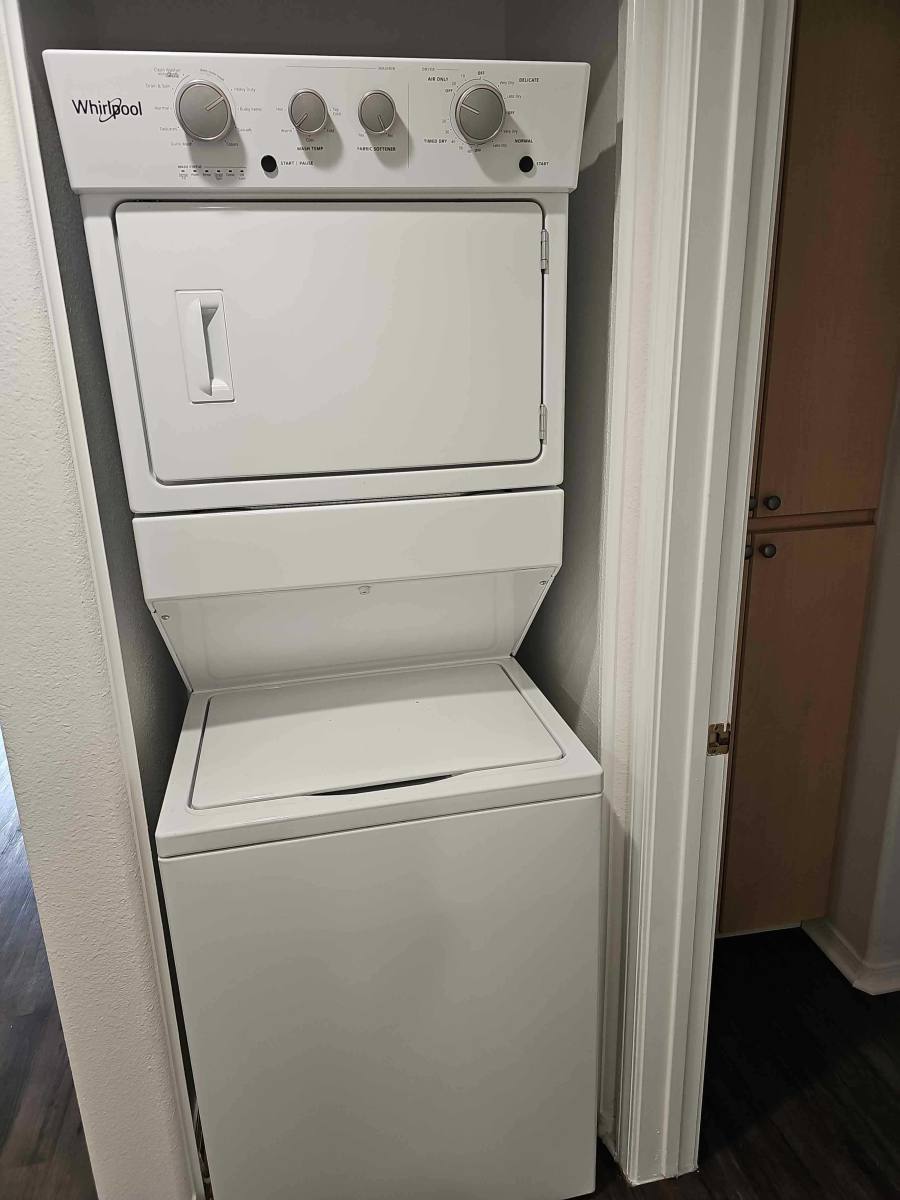 Apartment for rent at 3265 Sawtelle Blvd #203, Los Angeles, CA 90066