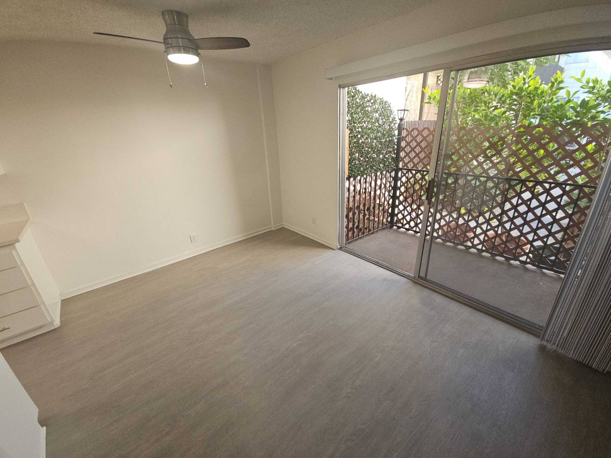 Apartment for rent at 5055 Woodman Ave #104, Sherman Oaks, CA 91423