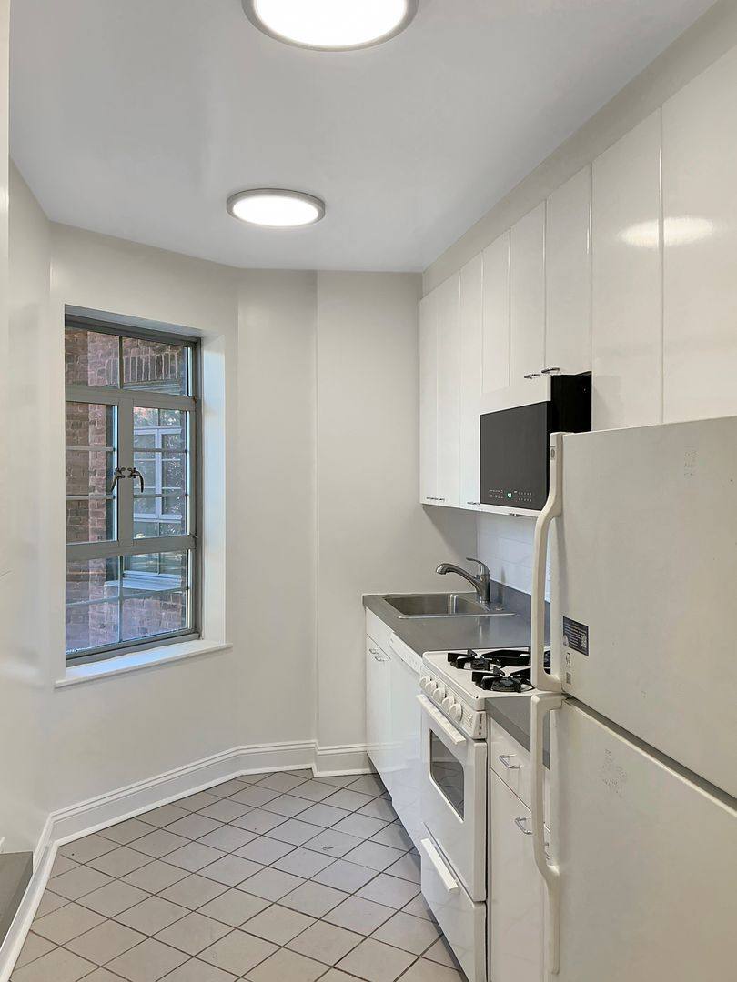 Apartment for rent at 150 Greenway Terrace #24W, Forest Hills, NY 11375