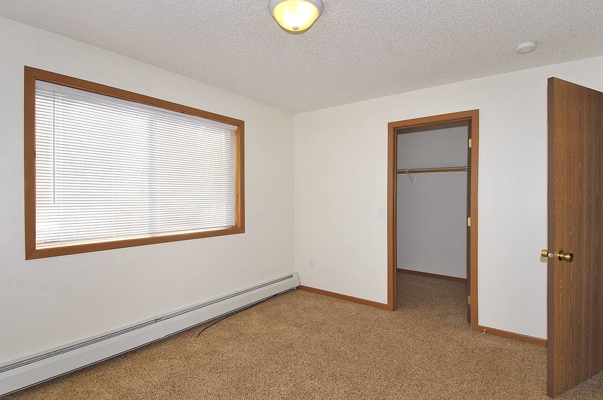 Apartment for rent at 2610 Cardinal Ave, Faribault, MN 55021