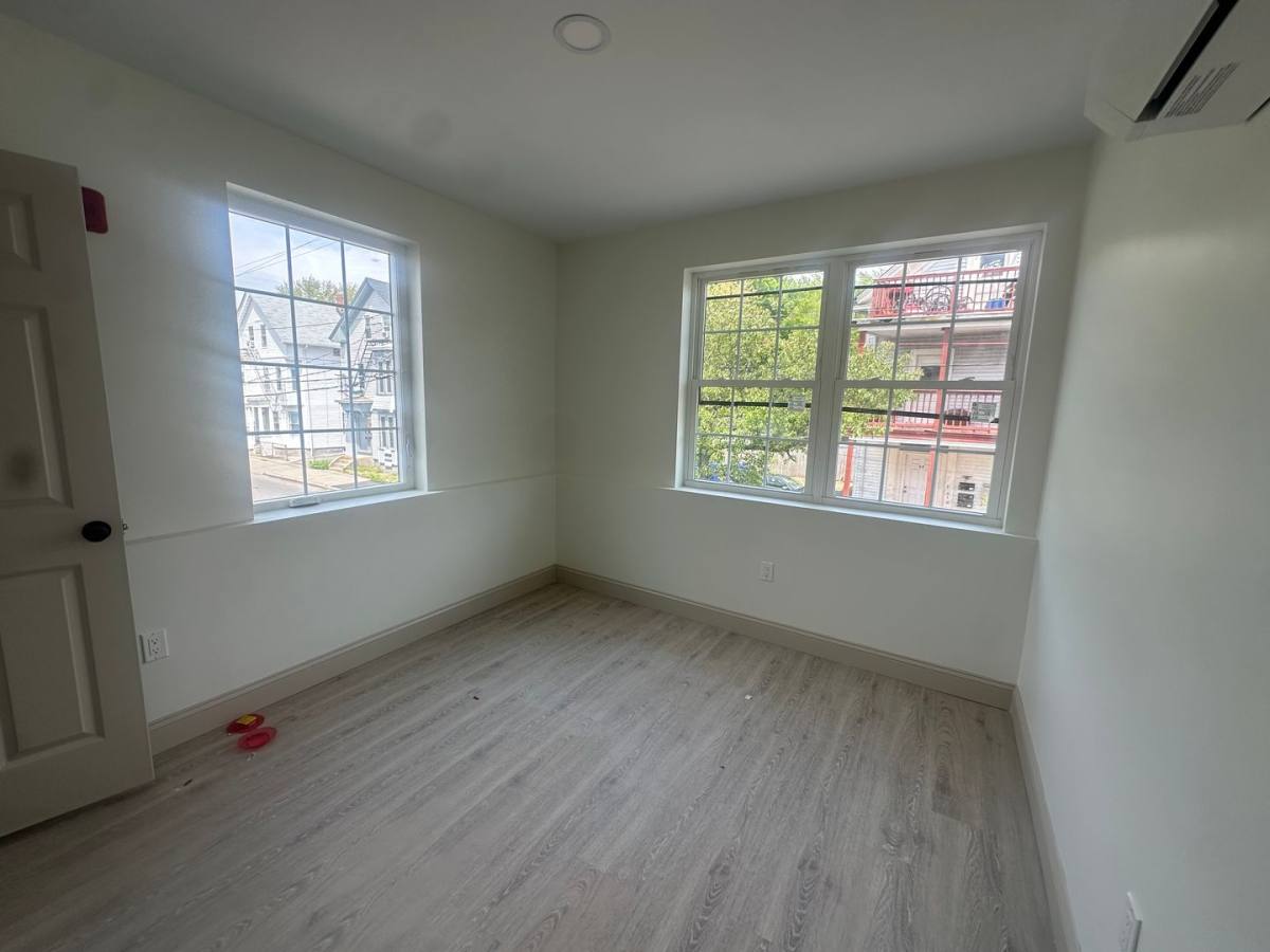 Apartment for rent at 531 Smith St, Providence, RI 02908