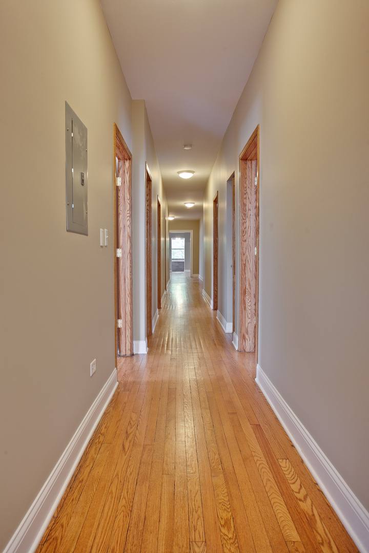 Apartment for rent at 5419 S Hyde Park Blvd, Chicago, IL 60615