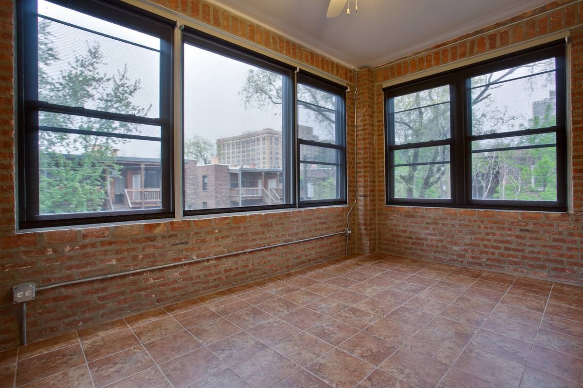 Apartment for rent at 5419 S Hyde Park Blvd, Chicago, IL 60615