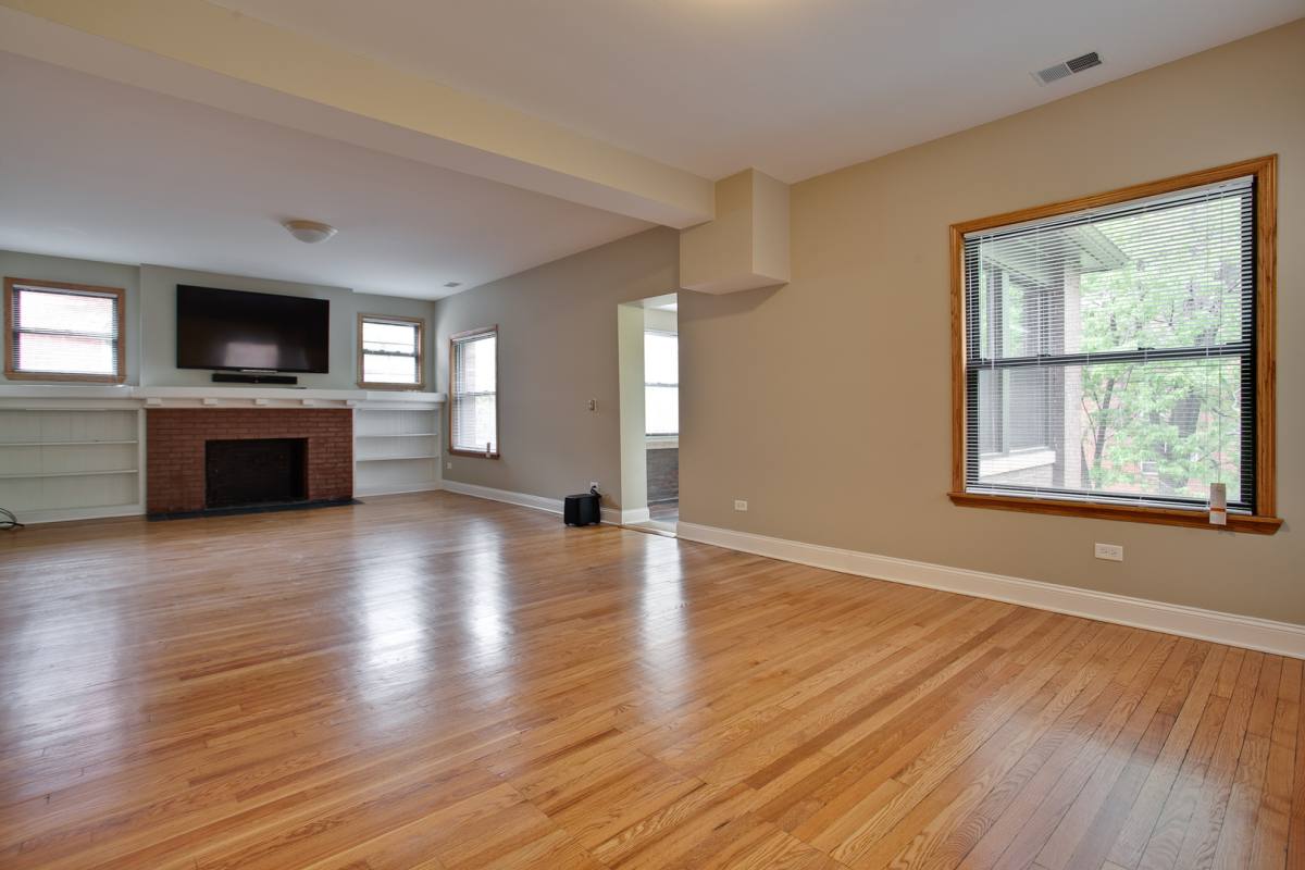 Apartment for rent at 5419 S Hyde Park Blvd, Chicago, IL 60615