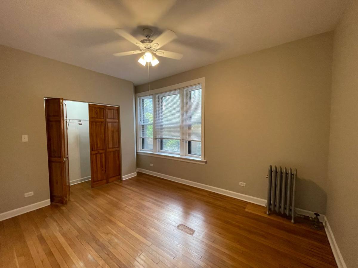 Apartment for rent at 5213-15 S Dorchester Ave, Chicago, IL 60615
