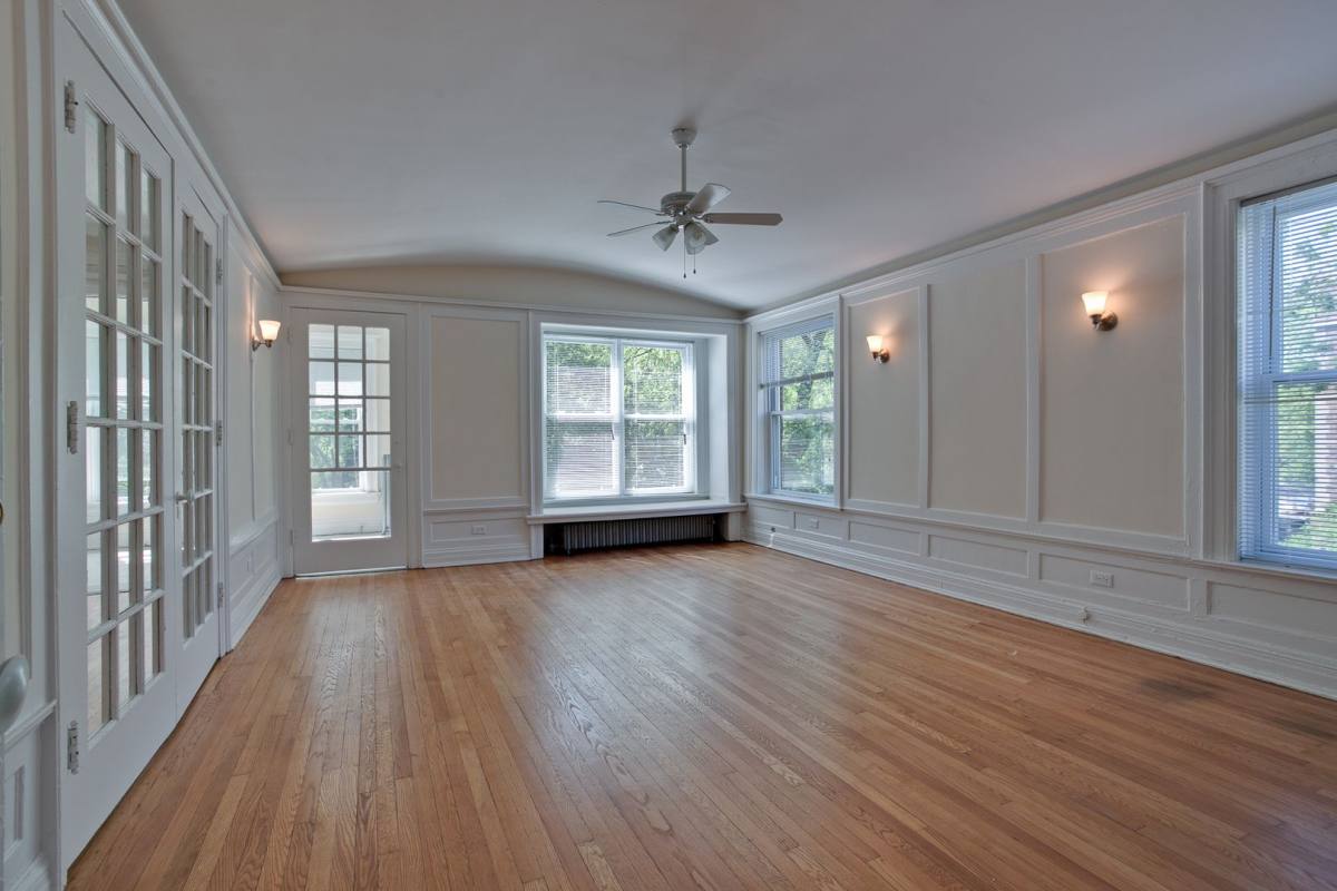 Apartment for rent at 5121 S Kenwood Ave, Chicago, IL 60615
