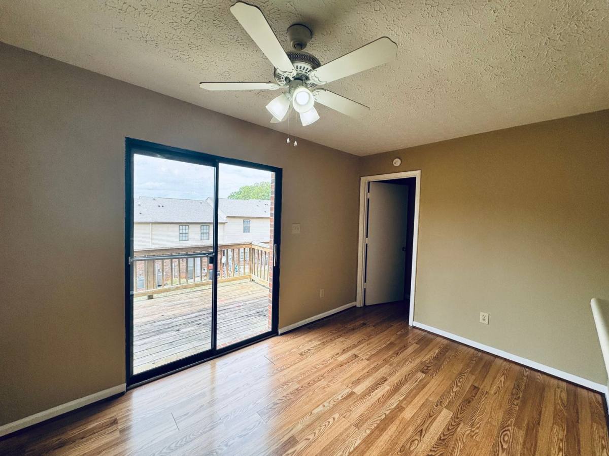 Townhouse for rent at 151 Kitty Hawk Square, Lynchburg, VA 24502
