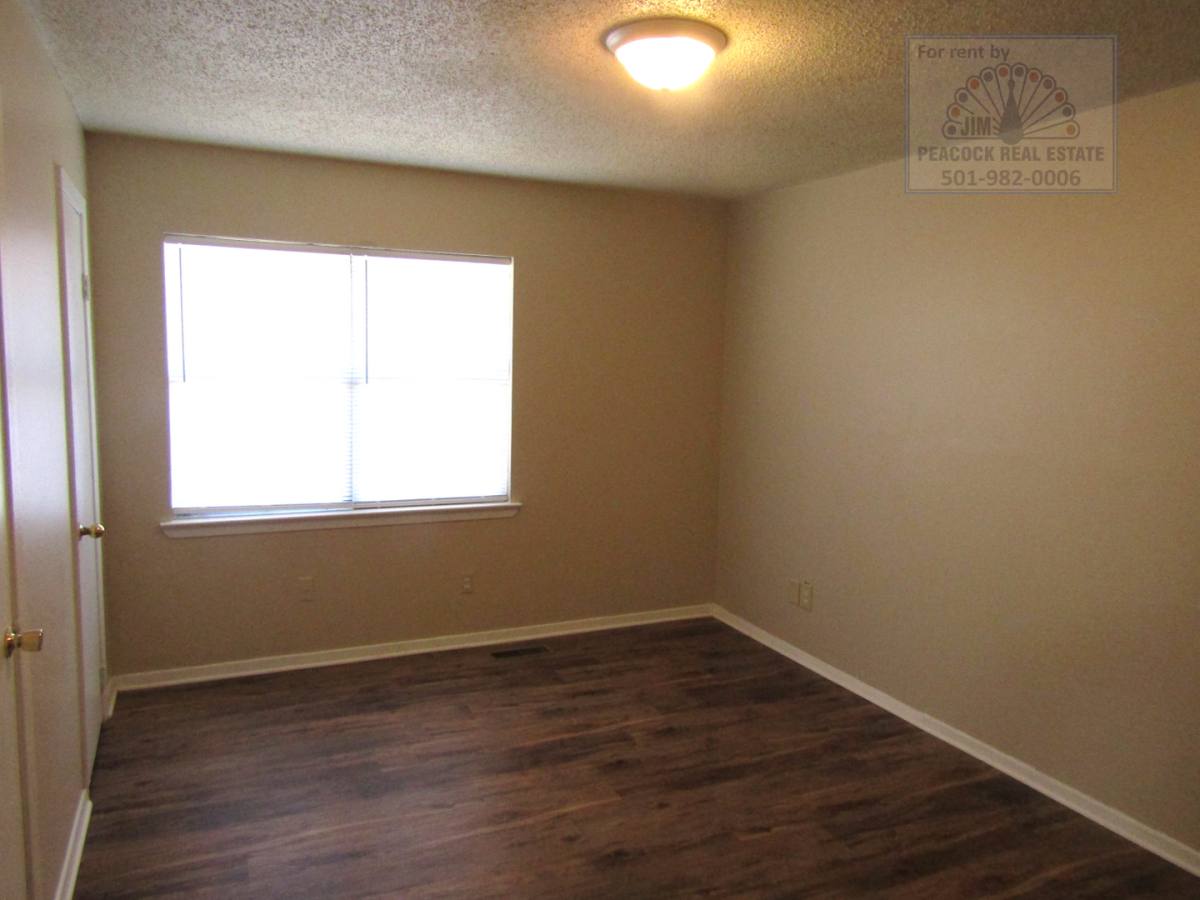Apartment for rent at 620 - 622 S Oak St, Jacksonville, AR 72076
