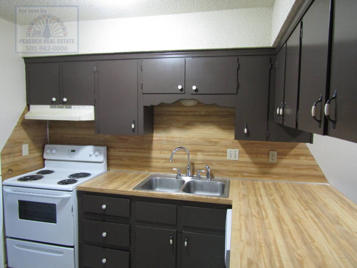 Apartment for rent at 620 - 622 S Oak St, Jacksonville, AR 72076