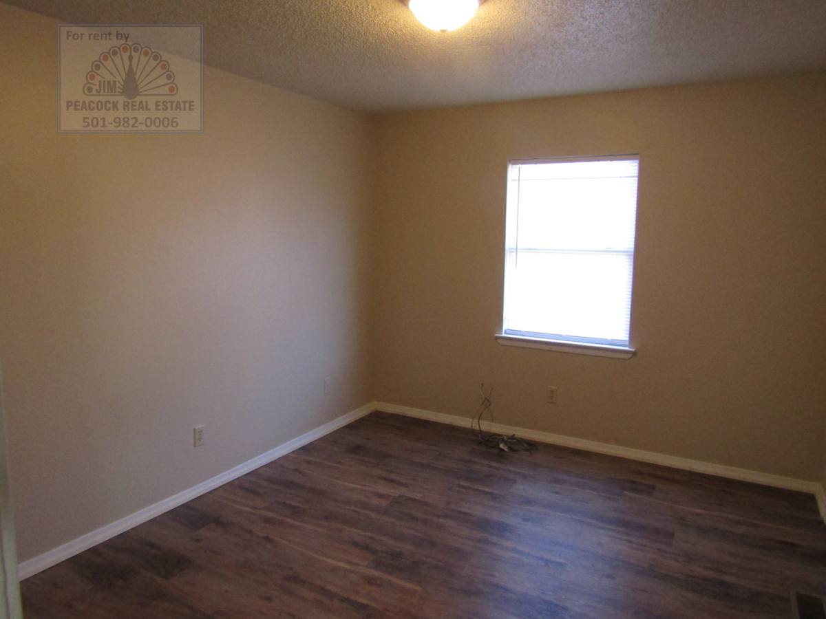 Apartment for rent at 620 - 622 S Oak St, Jacksonville, AR 72076