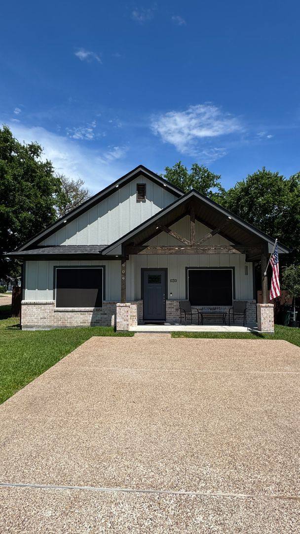 House for rent at 909 N Randolph, Bryan, TX 77803