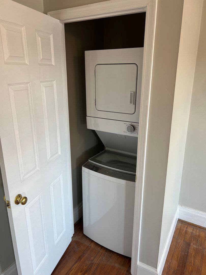 Apartment for rent at 2010 Rosewood Ave, Richmond, VA 23220