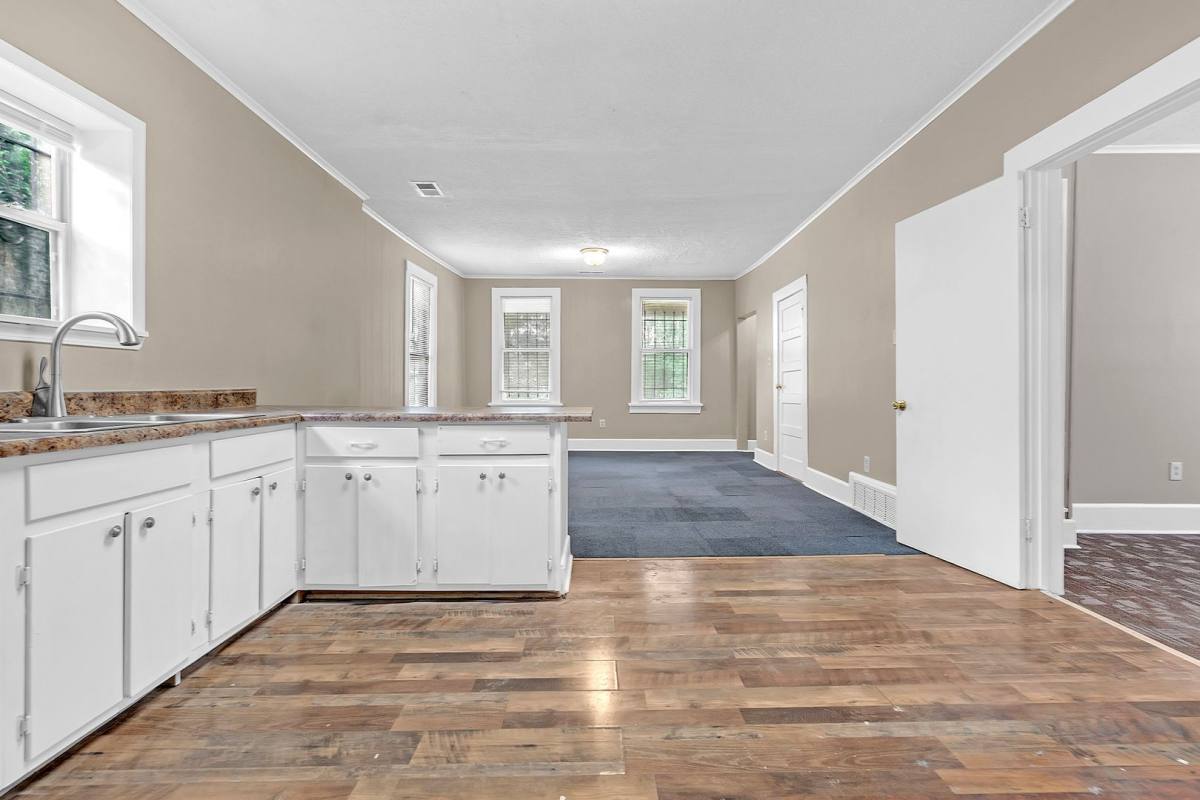 House for rent at 410 Boston St, Memphis, TN 38111