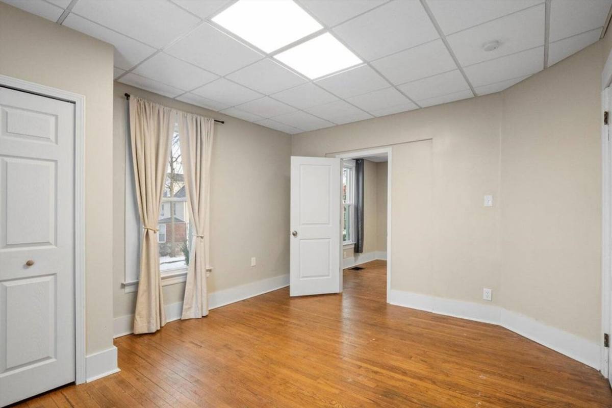 Apartment for rent at 701 Washtenaw Rd, Ypsilanti, MI 48197