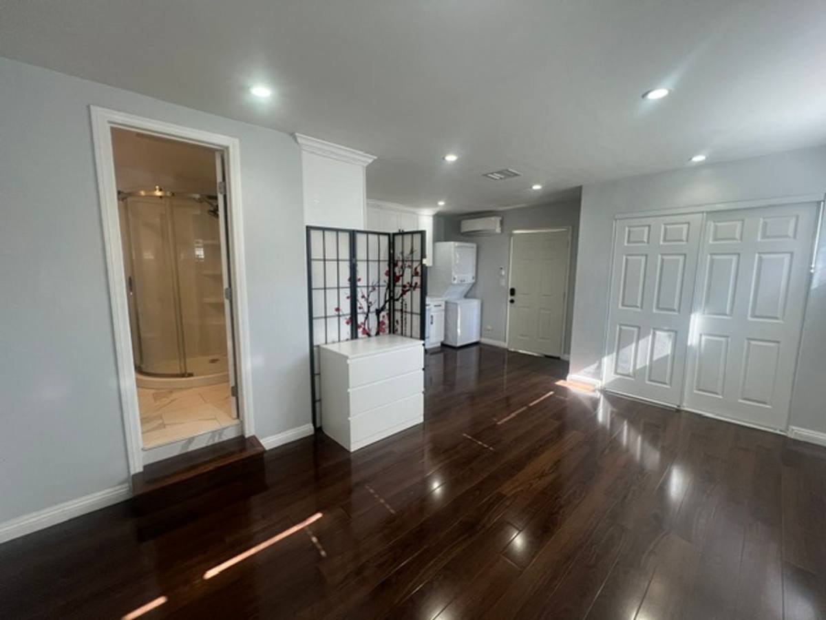 House for rent at 7009 Jumilla Ave, Winnetka, CA 91306