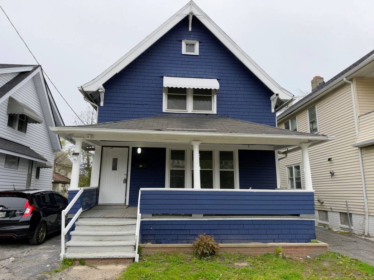 House for rent at 958 E130th St, Cleveland, OH 44108