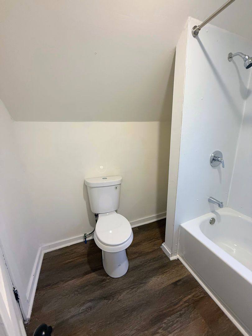 House for rent at 958 E130th St, Cleveland, OH 44108