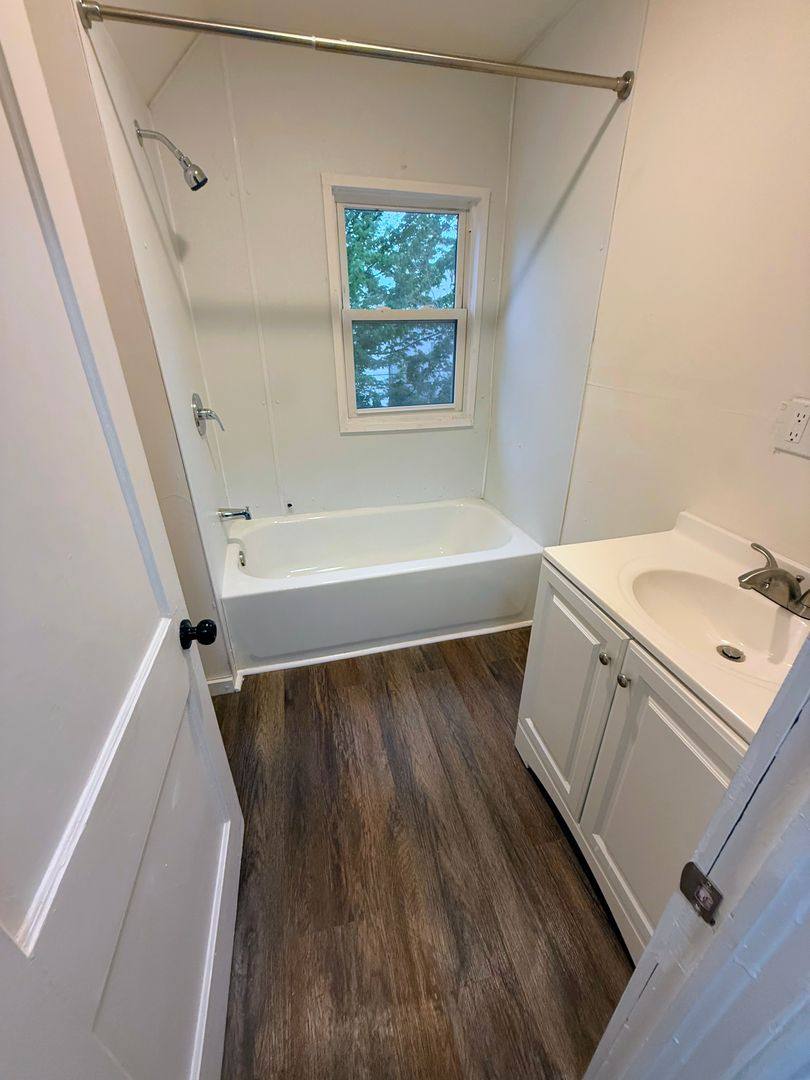 House for rent at 958 E130th St, Cleveland, OH 44108
