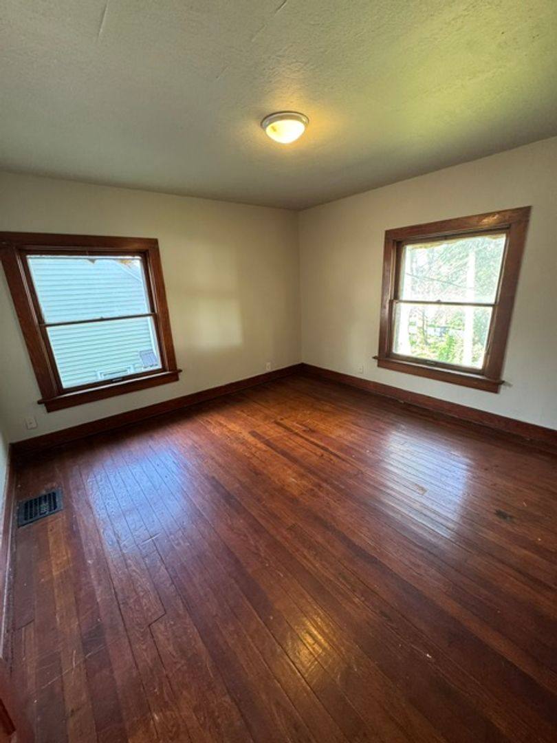 House for rent at 1307 St Marys Ave, Fort Wayne, IN 46808