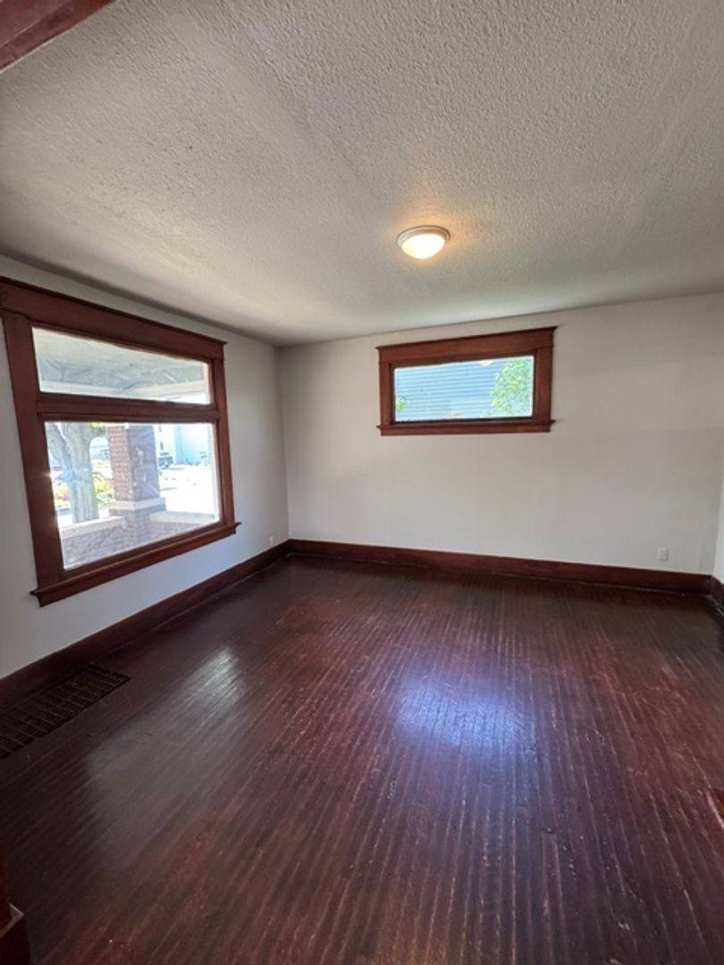 House for rent at 1307 St Marys Ave, Fort Wayne, IN 46808