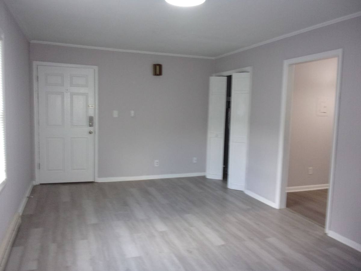 Apartment for rent at 1045 W Meadow Dr, Lancaster, SC 29720