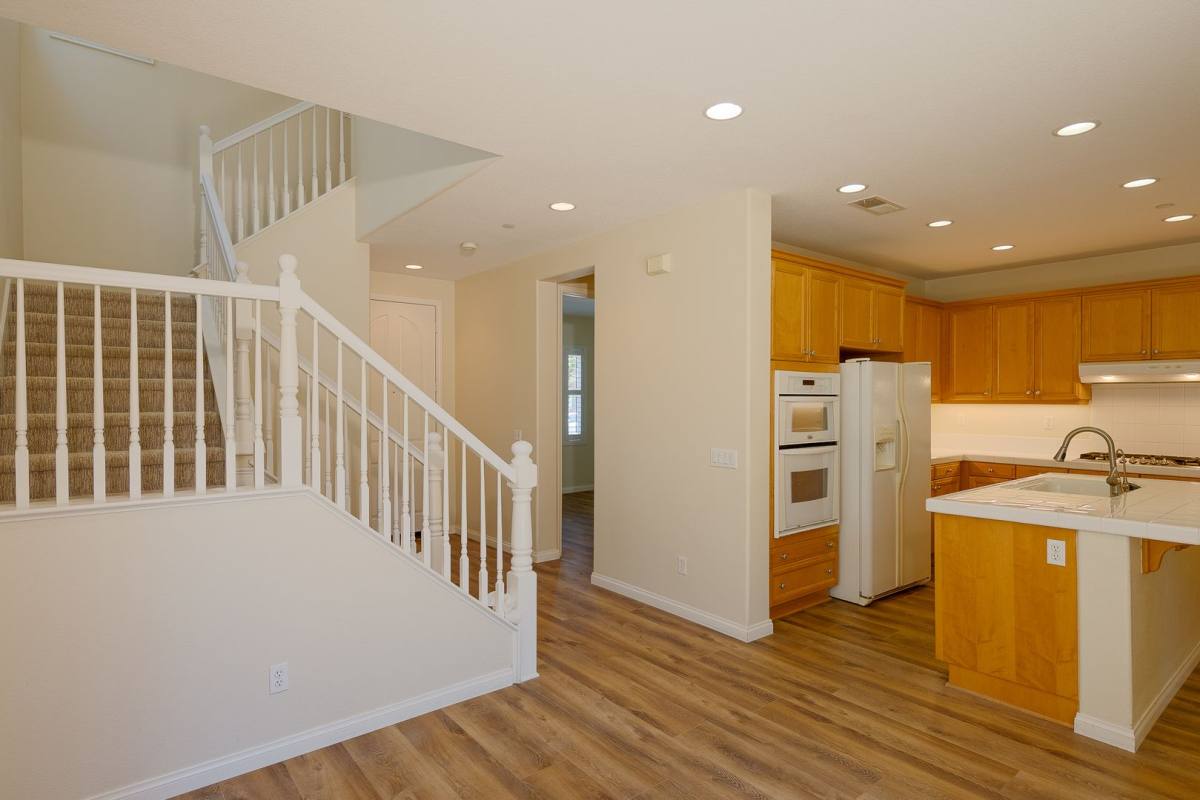 House for rent at 326 Lakeview Court, Oxnard, CA 93036