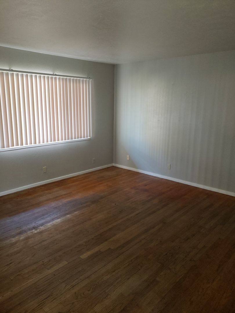 Apartment for rent at 1980-1996 10th St, Redding, CA 96001